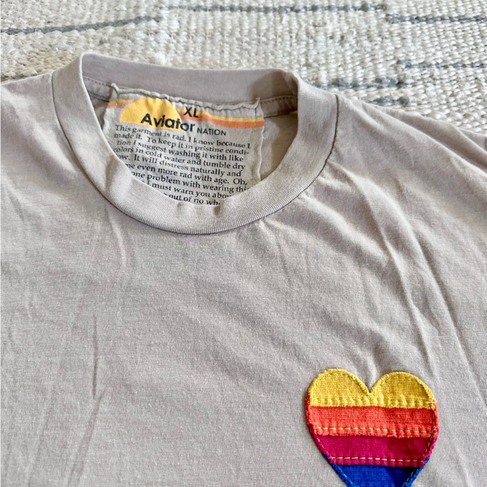 Aviator Nation, Size XL, Beige T-Shirt with Rainbow Heart Patch - Picture 4 of 4